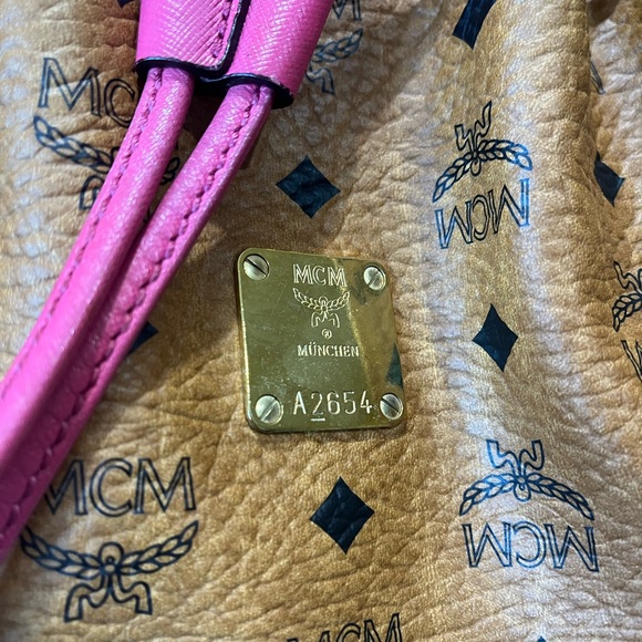 MCM COGNAC VISETOS WITH PINK LEATHER ACCENTS DRAWSTRING SHOULDER BAG - Picture 3 of 16